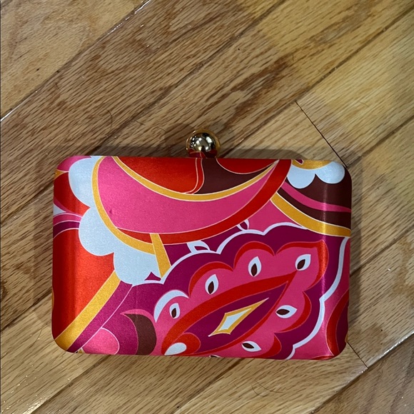 😻Express Pink and Orange Clutch with Gold Chain - Picture 4 of 4
